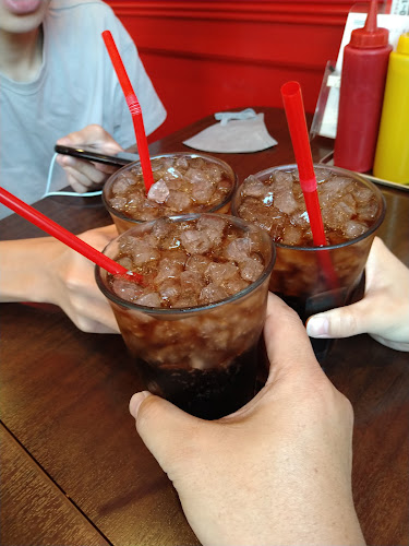 Comentarii opinii despre ブラザーズ テイクアウト人形町店