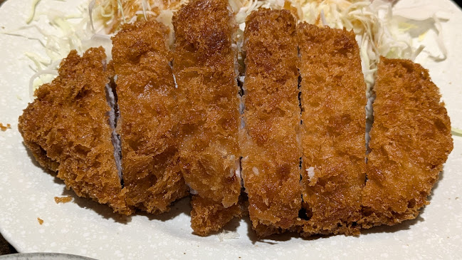 〒485-0047 愛知県小牧市曙町１２７