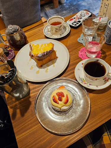 caffe&sweets neonci - 飲食業