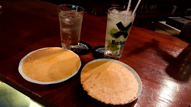 ジャングルジム＆ロック酒場まるお