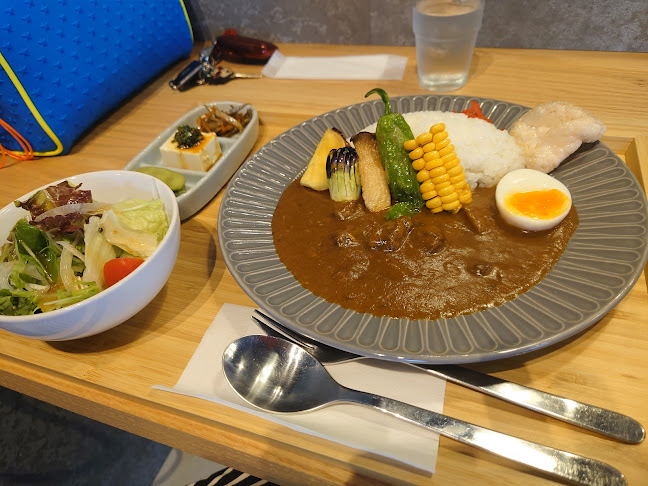 Opinii despre Sweets ＆ Bar BLUEMOON CAFE în 徳島市 - 飲食業