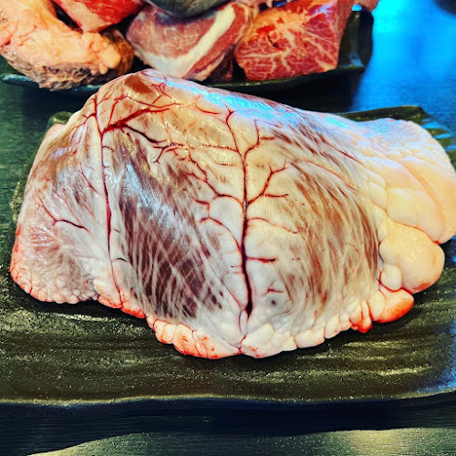 焼肉三日月 - 飲食業