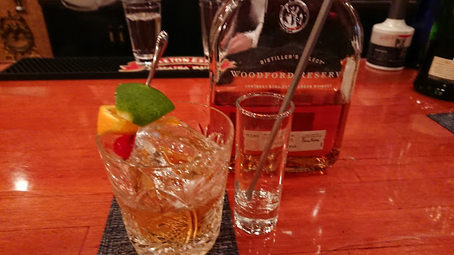 Opinii despre BAR 麦 în 広島市 - 飲食業