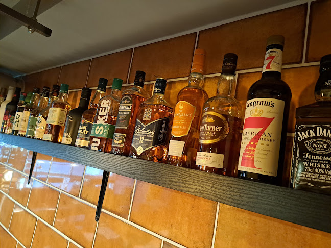 Opinii despre Food＆BAR 4string.（フォーストリング） în 板橋区 - 飲食業