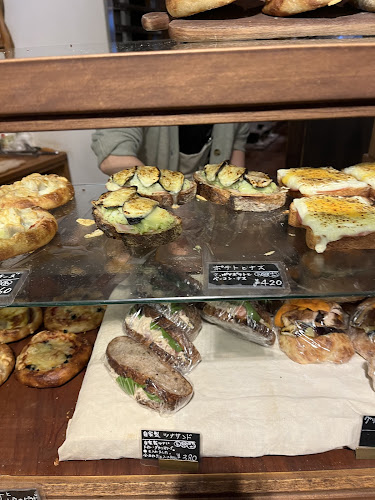 Opinii despre マツパン în 福岡市 - 飲食業