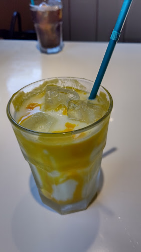 Garment District by Bedford Cafe - 桐生市