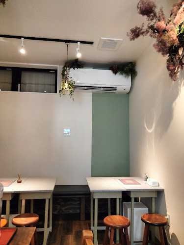 〒910-0006 福井県福井市中央１丁目１５−７