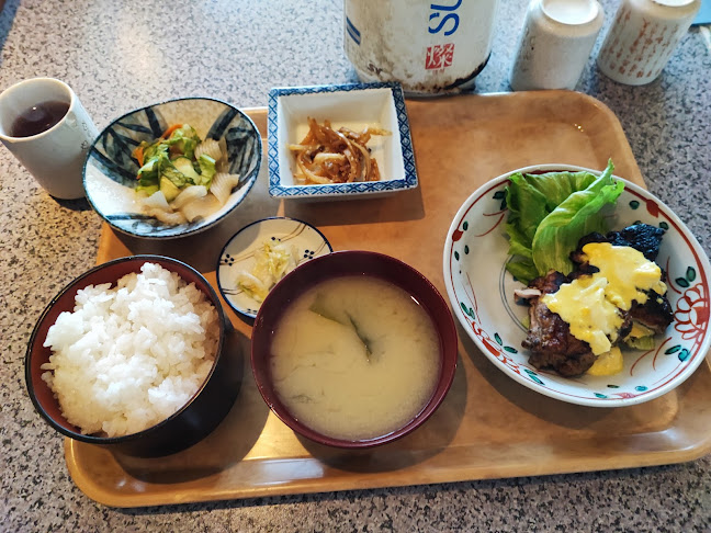 〒060-0906 北海道札幌市東区北６条東４丁目８−４１