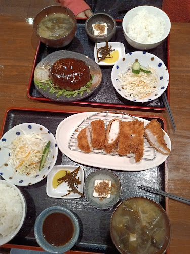 〒652-0834 兵庫県神戸市兵庫区本町１丁目１−６