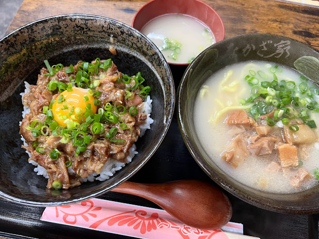 〒901-0155 沖縄県那覇市金城３丁目７−１