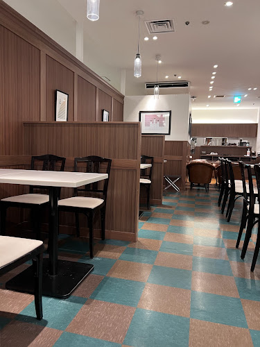 Opinii despre カフェモロゾフ 大和香林坊店 în 金沢市 - 飲食業