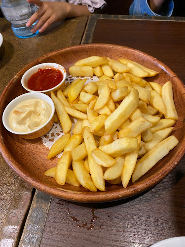 〒634-0006 奈良県橿原市新賀町１５７−２