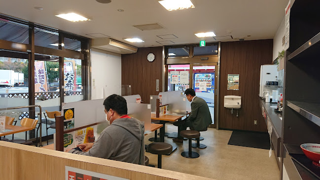 Opinii despre モテナス名谷 în 神戸市 - 飲食業