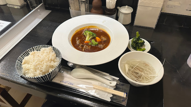 炭焼牛たん東山 沖縄リウボウ店