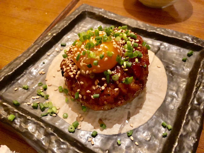 〒900-0015 沖縄県那覇市久茂地３丁目８−１９