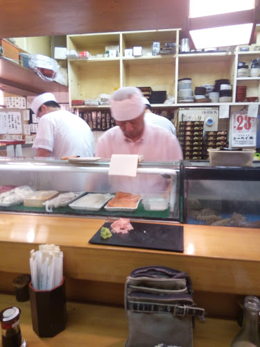 かんぱち寿司 - 飲食業