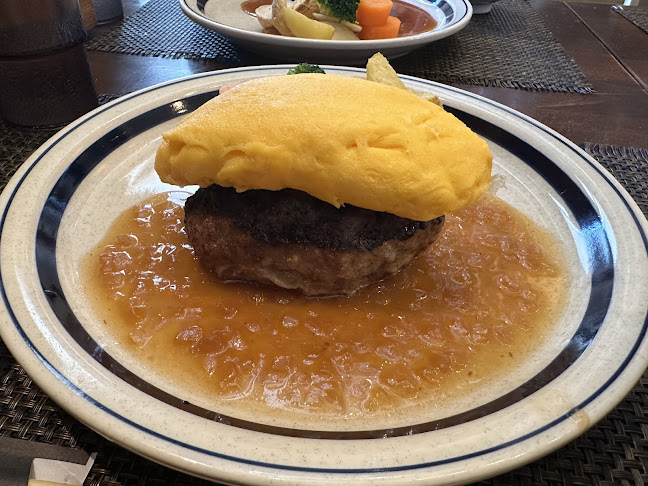 〒426-0066 静岡県藤枝市青葉町４丁目３−２ ライフガーデン １０２