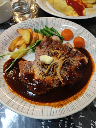 〒156-0052 東京都世田谷区経堂２丁目１５−１５