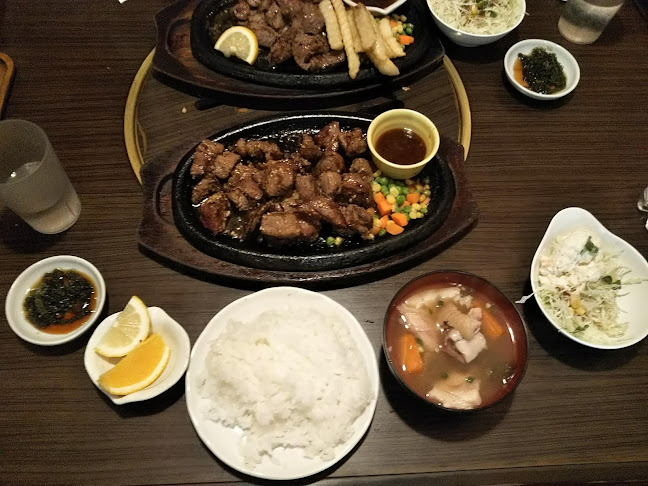 Comentarii opinii despre 焼肉乃我那覇 本店