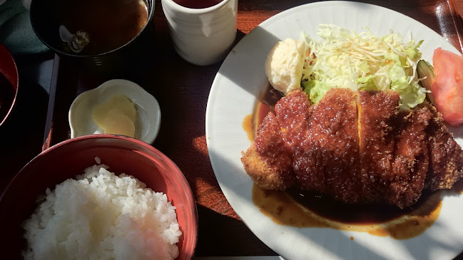 〒458-0037 愛知県名古屋市緑区潮見が丘１丁目５ カフェレストなるみ
