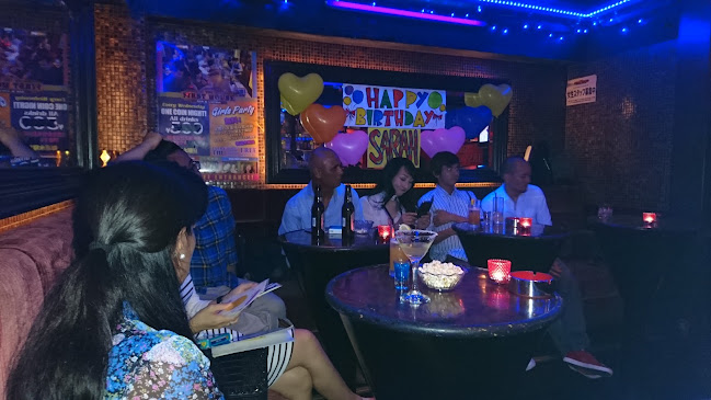 Comentarii opinii despre THE FIRST HOUSE