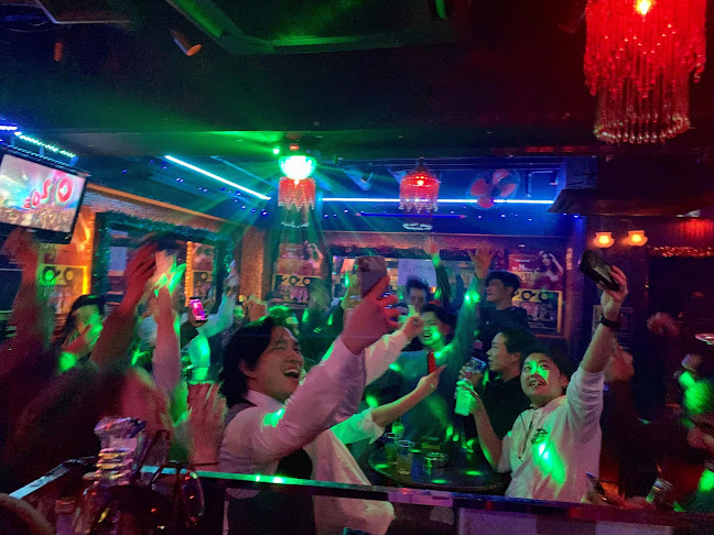 THE FIRST HOUSE - 飲食業