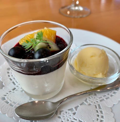 Comentarii opinii despre トックブランシュ館山