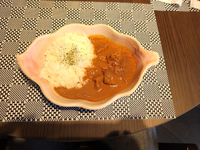 〒403-0032 山梨県富士吉田市上吉田東７丁目２７−１