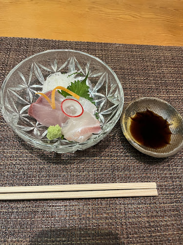 秋初月 - 飲食業