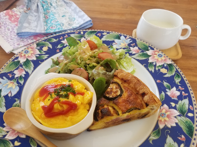 おうちＣａｆｅ樹と葉っぱ - 八王子市