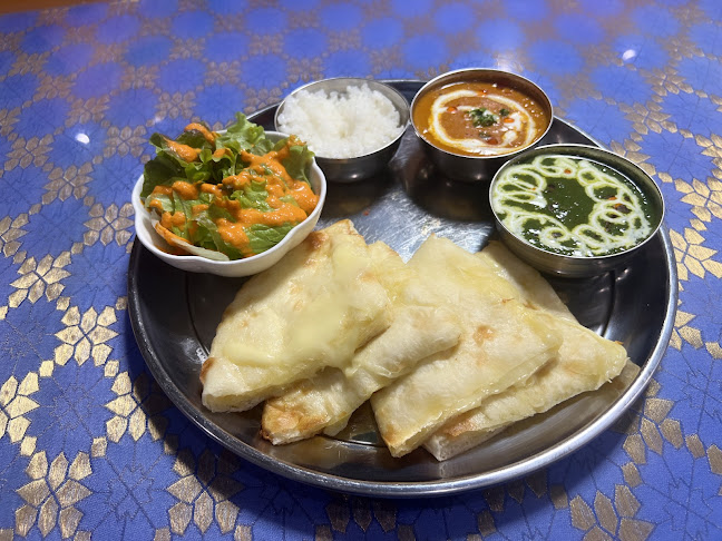 アジアンダイニング＆バーママパパ - 飲食業