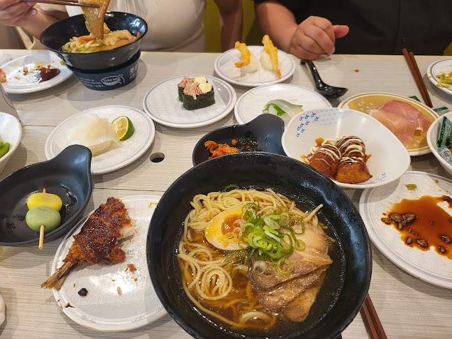 はま寿司 名護店 - 飲食業