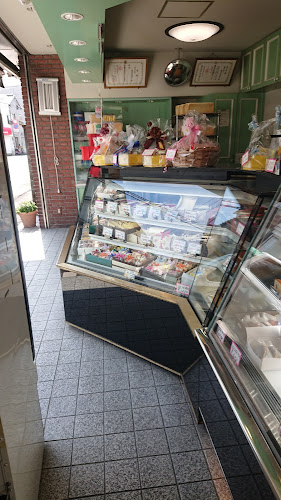 Opinii despre コミベーカリー 知寄町本店 în 高知市 - 飲食業