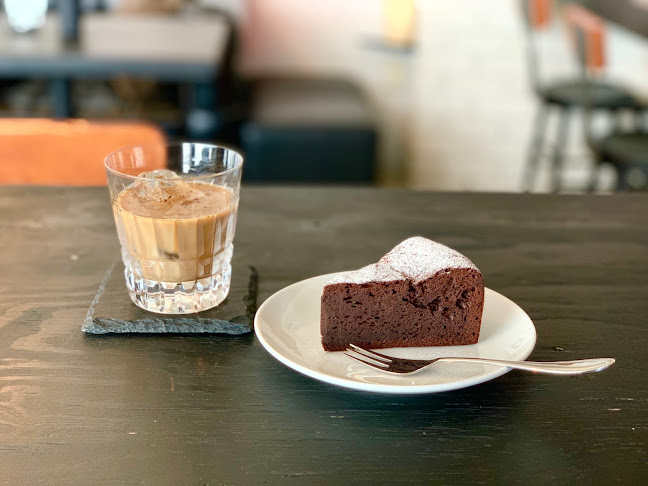 Opinii despre GALLERY CAFE&BAR CHURCHWOOD（ギャラリー カフェ＆バー チャーチウッド） 吉祥寺 în 武蔵野市 - 飲食業