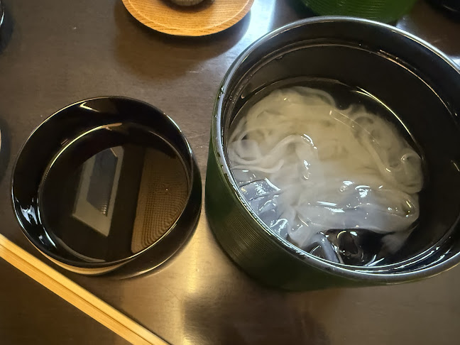 Opinii despre 鍵善良房（かぎぜんよしふさ） 四条本店 în 京都市 - 飲食業