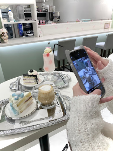 〒160-0023 東京都新宿区西新宿７丁目１−１ 新宿カレイドビル B1F