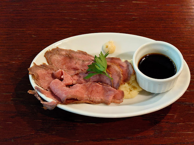 HUB東京オペラシティ店 - 飲食業