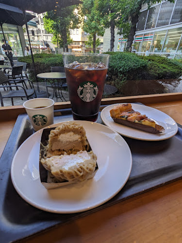 Comentarii opinii despre スターバックス コーヒー 堺筋本町店