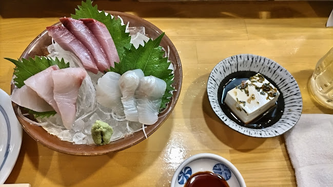 うんめ魚が食いてぇ 駅前漁港 本店 - 飲食業