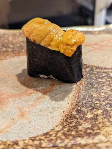 鮨まつ本 - 飲食業