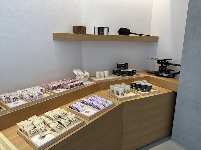 Opinii despre 宝月堂 în 鳥取市 - 飲食業