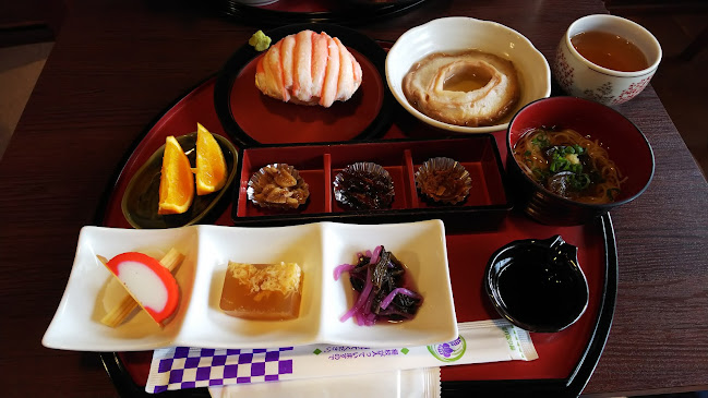 〒920-0831 石川県金沢市東山１丁目１５−６