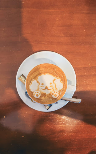 カフェ プレンヌ - 飲食業