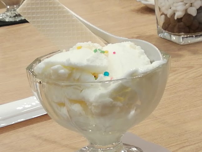 Opinii despre カフェ九十九島ねこの郷 în 佐世保市 - 飲食業