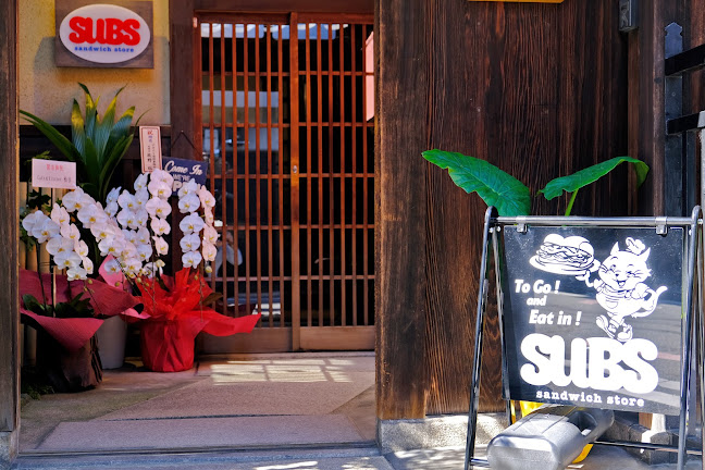 SUBSサンドイッチストア