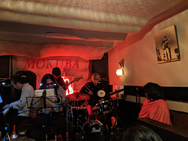 〒780-0841 高知県高知市帯屋町１丁目１２−８