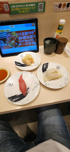 Opinii despre 回転寿司みさき 鎌倉小町通り店 în 鎌倉市 - 飲食業