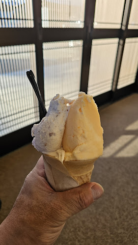 石田牧場のジェラート屋 めぐり - 伊勢原市