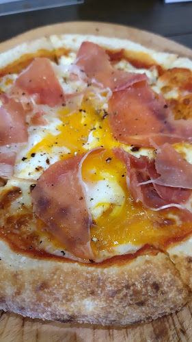 〒900-0006 沖縄県那覇市おもろまち４丁目１９−２７ ハレ・スプラウト １階