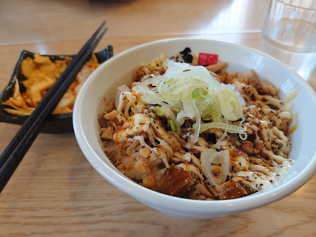 豚骨ラーメン 頂 - 飲食業